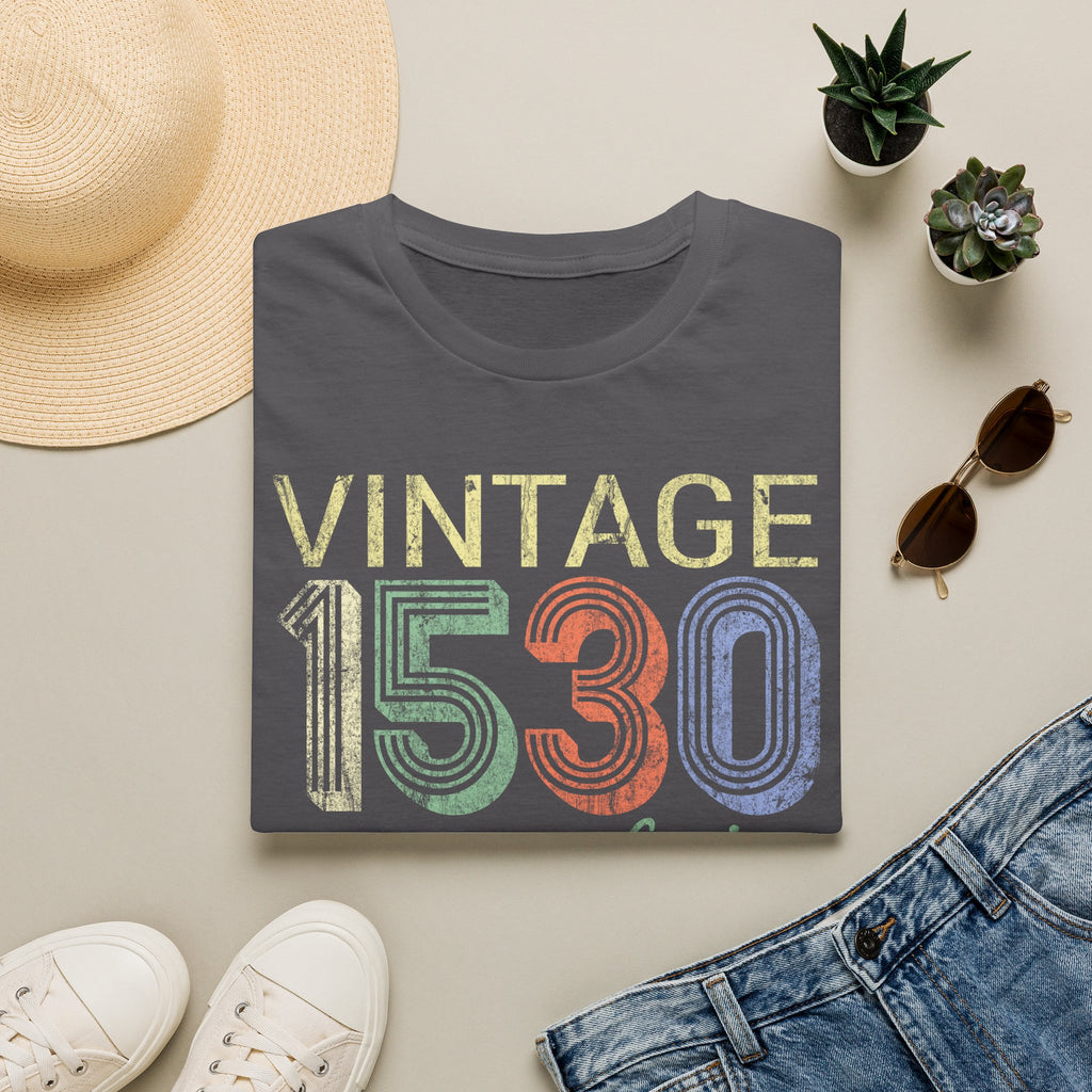 Vintage 1530 Retro Graphic T-Shirt
