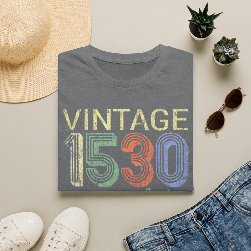 Vintage 1530 Retro Graphic T-Shirt